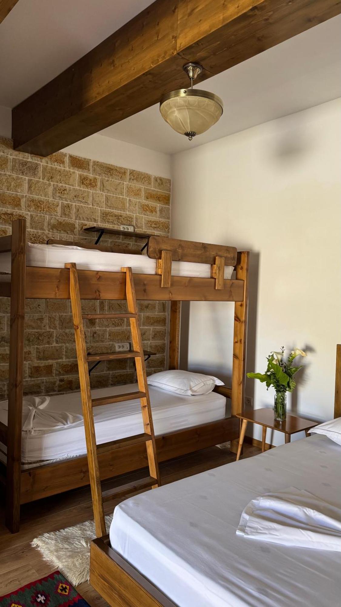 Ana Rest House Hostel Berat Extérieur photo